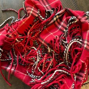 REAL Burberry quilted red scarf